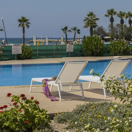 Imagine You And Your Family Renting This Perfect Holiday Minutes From The Beach, Larnaca 1383 * 보로클리니