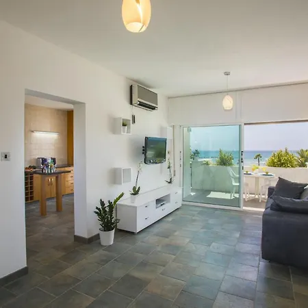 Imagine You And Your Family Renting This Perfect Holiday Minutes From The Beach, Larnaca 1383 * Voroklini
