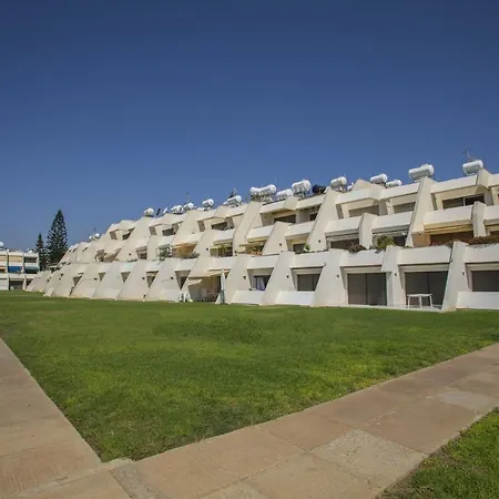 Imagine You And Your Family Renting This Perfect Holiday Minutes From The Beach, Larnaca 1383 Voroklini